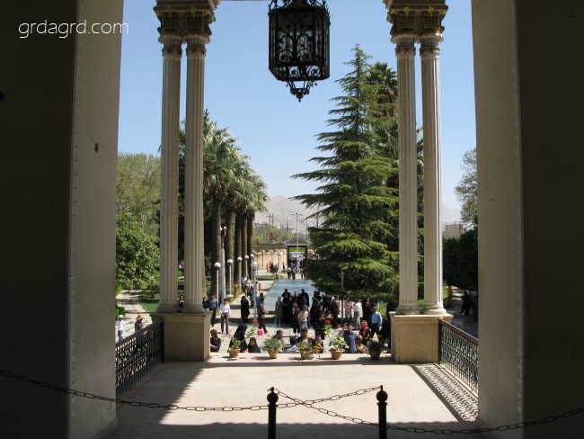 باغ عفیف آباد شیراز